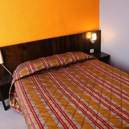 Hotel L'oyat 2*