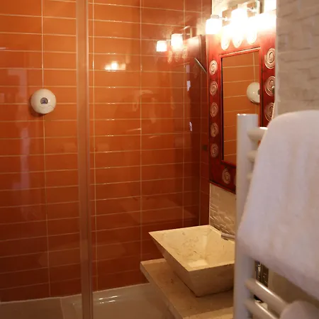 L'oyat Hotel 2*